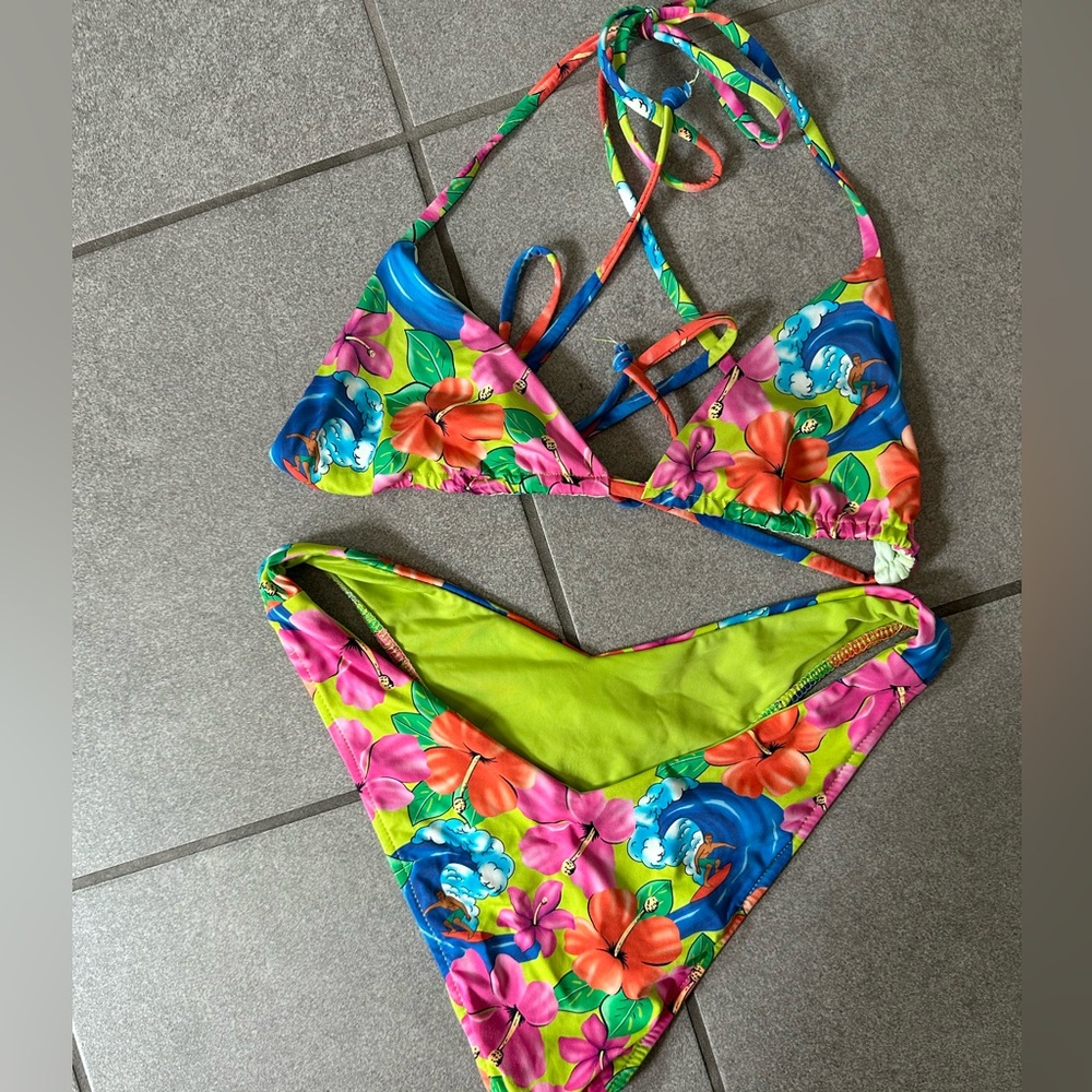 Frankie's Bikinis surf print Vibrant Bikini set triangle top s cheeky bottom m
